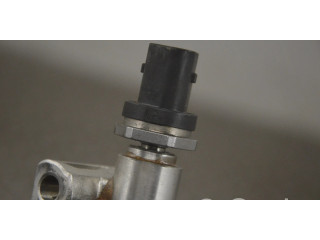 Топливная рампа 000283628, 051170574 Maserati Ghibli 3.0