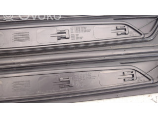 Другая деталь отделки порогов/ стоек