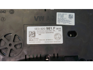 Панель приборов 5E0920981F Skoda Octavia Mk3 (5E)