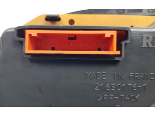 Панель приборов 216501758   Renault Clio II       