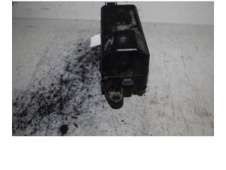 Блок предохранителей Daihatsu Sirion