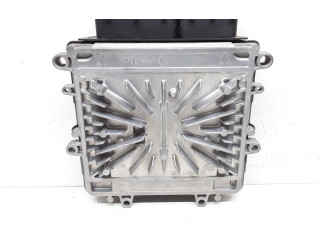 Блок управления двигателя 30729826, 0281012103   Volvo V70