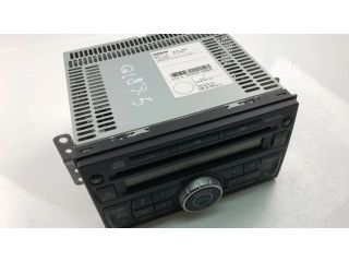 Радио/ проигрыватель CD/DVD / навигация