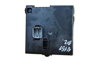 Блок предохранителей 8676391, 12217799 Volvo XC90