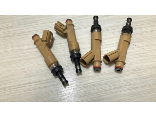 Vstřikovač 232500T030, 133283026 Toyota Auris E210 pro benzínový motor 1.8