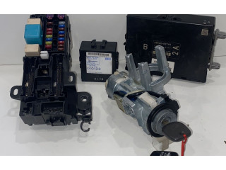 Комплект блоков управления Daihatsu Cuore