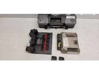 Řídící jednotka 03G906021CG, 03G906021PD Volkswagen Caddy 2008
