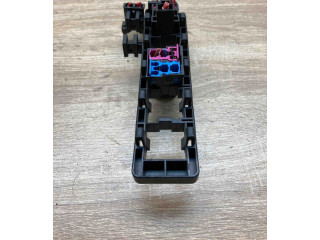 Pojistková skříňka 1K2937503A, 4B0937527 Volkswagen PASSAT B8 2015