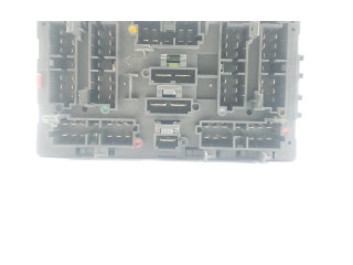 Блок предохранителей 9459288180   Peugeot 406    