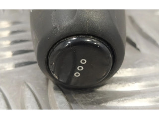 Ручка стеклоочистителей 681727472R, E10670223 Dacia Sandero