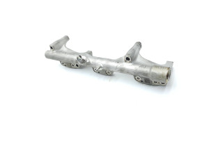 Vstřikovací lišta 7643082   BMW 3 F30 F35 F31    B58B30A 