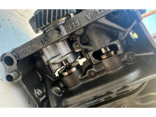 Масляный насос  CFG 03L103537, V135  Volkswagen PASSAT B7 