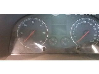 Přístrojová deska Volkswagen Caddy 2005 1T0920852EVZ01