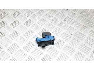 Включатель электрических окон