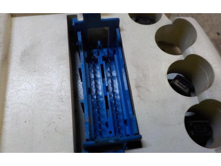 Панель приборов    Renault Trafic I       