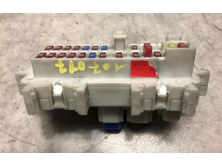 Pojistková skříňka Nissan Navara D40 2006