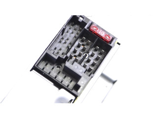 Радио/ проигрыватель CD/DVD / навигация    7647302316   Alfa Romeo Giulietta