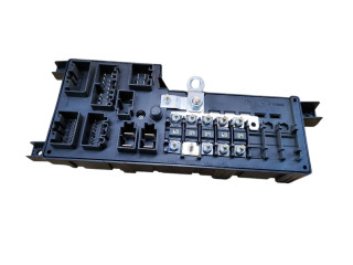 Блок предохранителей 8678449, 518787205 Volvo S80