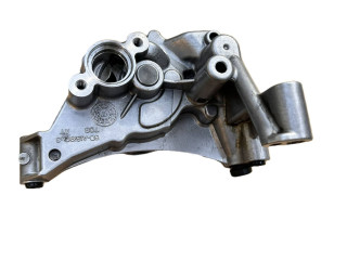 Масляный насос   03L115105C  Audi A3 S3 8P 