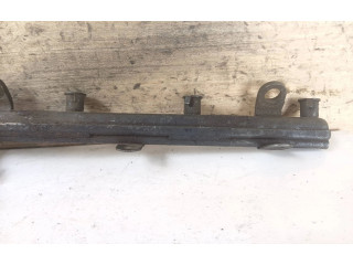 Топливная рампа 110012g80 Mazda 626