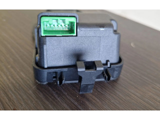 Přístrojová deska Volvo XC70 2012 P31340722