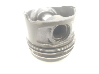 Поршень с шатуном 120A18001R, 120A18001R Dacia Sandero