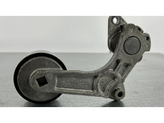 Устройство натяжки ремня