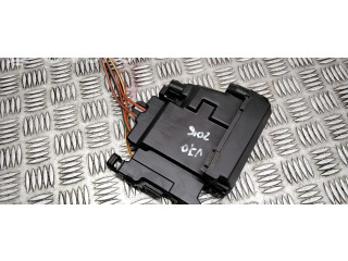 Блок предохранителей 30659092, 30659094   Volvo V70    