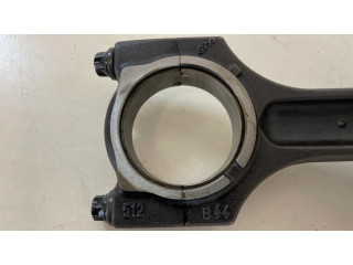 Píst 8487E, 512 BMW 1 E81 E87 pro naftový motor 2.0