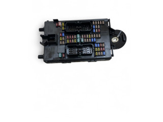 Блок предохранителей 31682732   Volvo XC90    