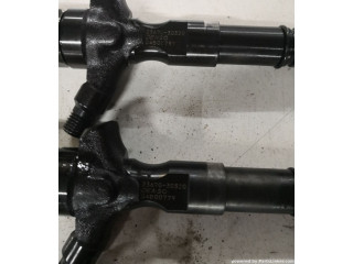 Vstřikovač 2367030320 Toyota Land Cruiser (J120)