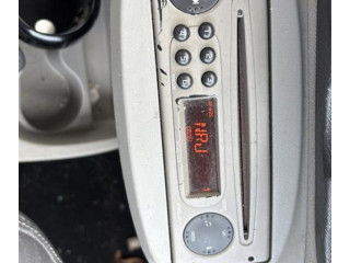 Панель приборов 8200725329   Renault Twingo II       