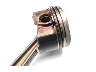  Поршень с шатуном 55263624;EAQ 55263624, EAQ  Jeep Compass  