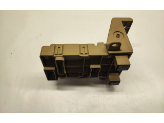   Pojistková skříňka 82201FJ211   Subaru XV 2016