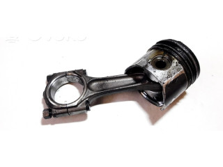 Píst Citroen Xsara pro naftový motor 2.0