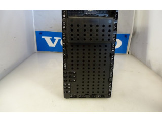 Блок предохранителей  8696098, 8679899   Volvo V70    