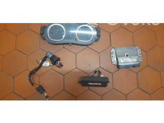 Комплект блоков управления 237100740R   Dacia Duster