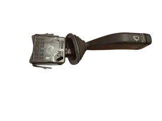 Ручка стеклоочистителей 09185413, 12268700 Opel Combo C