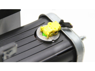 Надувная подушка для колен 8A61A045J76AH   Ford Ecosport    