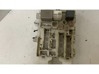 Pojistková skříňka 8273042020 Toyota RAV 4 (XA30) 2008