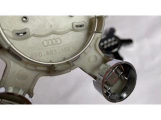 Заводская крышка (крышки) от центрального отверстия колеса