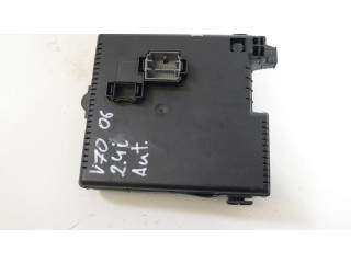 Блок предохранителей  30765483, 28044511   Volvo V70    