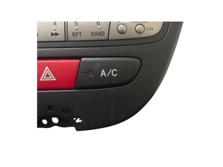 Поршень Радио/ проигрыватель CD/DVD / навигация  861200H010, W53811  Peugeot 107  