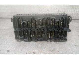 Блок предохранителей 357937039 Volkswagen Golf II