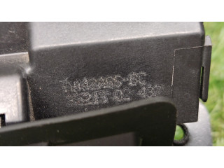 Zámek zadních dveří A442A66BC Ford Fiesta 2014