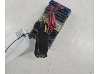 Блок предохранителей 913103E810 KIA Sorento