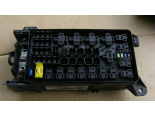 Блок предохранителей 911603E070   KIA Sorento    