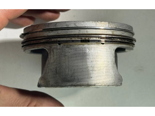 Píst 7840922 BMW M3 e92 S65