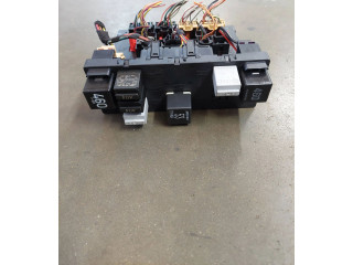 Блок комфорта 3C0937049E, F005V00526 Volkswagen Jetta V