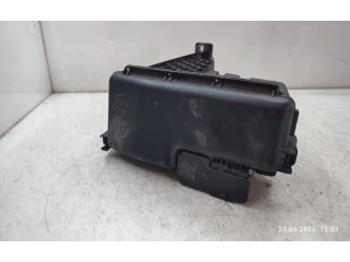 Блок предохранителей 30728133 Volvo XC90